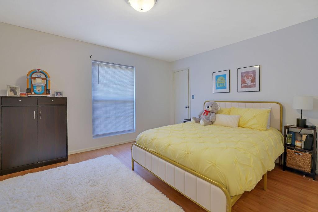 5678 Kingsport Drive, Sandy Springs, Georgia image 16