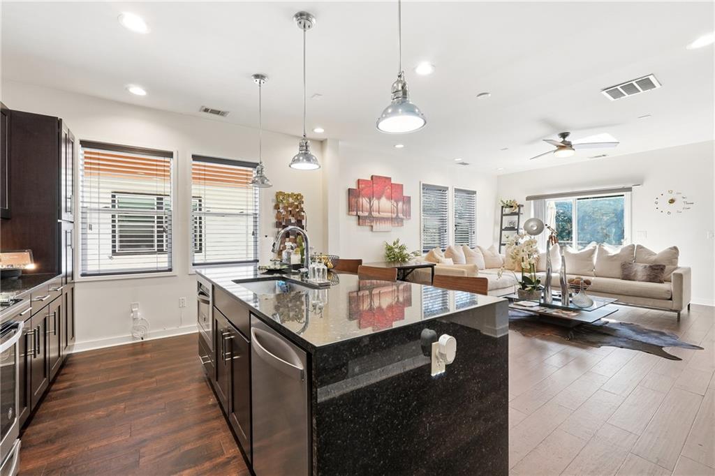 225 Crumley Street SW