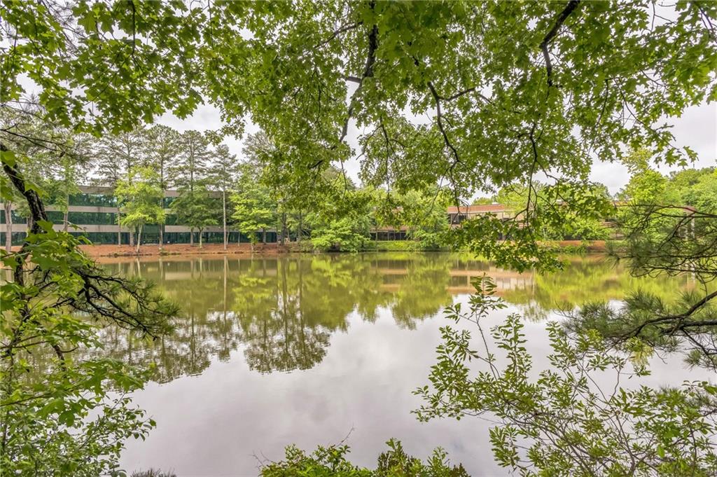 1666 Oakbrook Lake Drive
