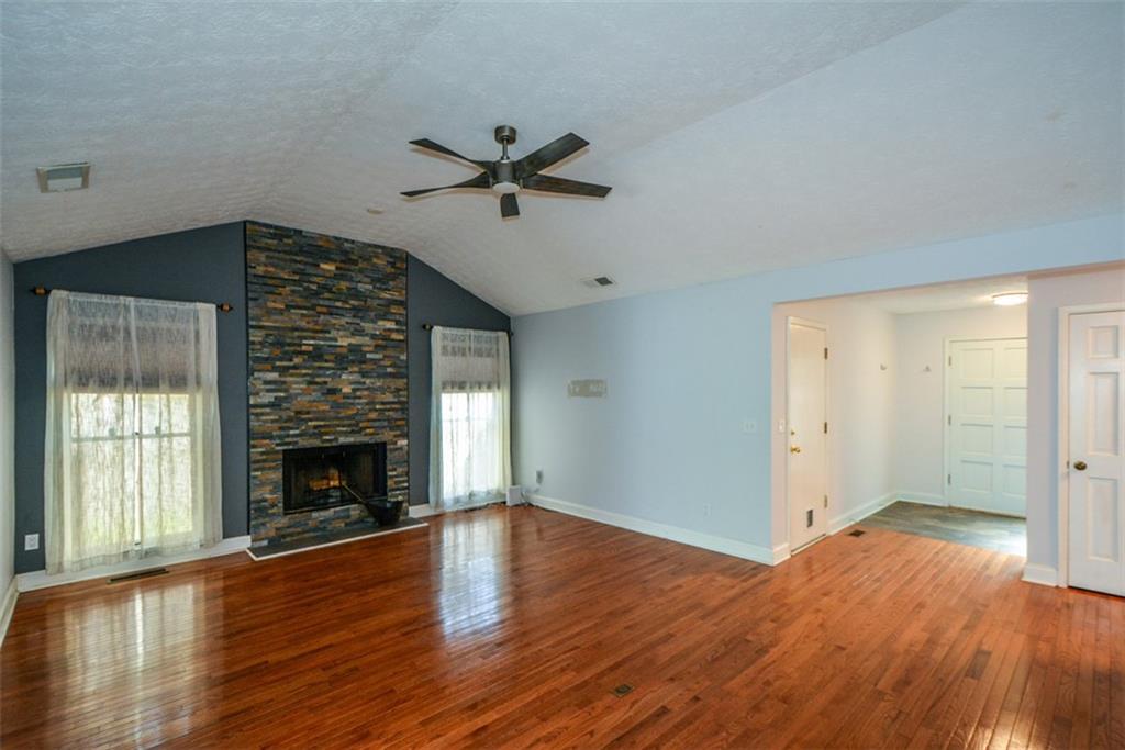 1113 Capital Club Circle NE