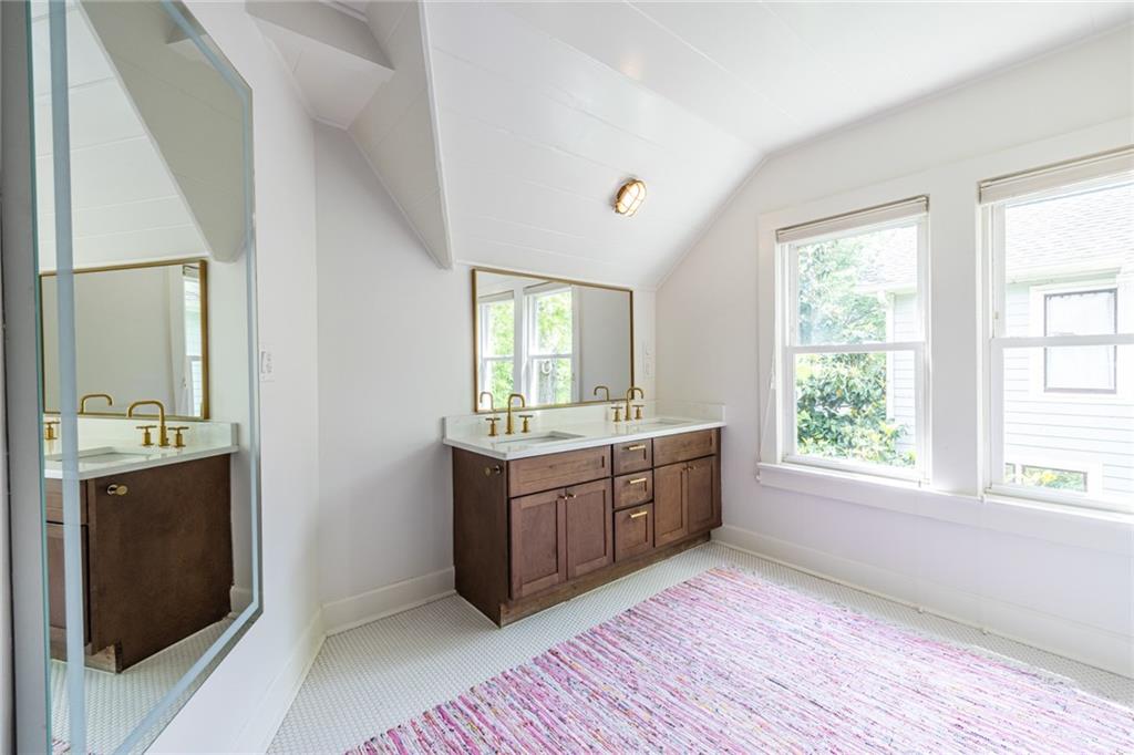 588 Oakdale Road, Atlanta, Georgia image 22