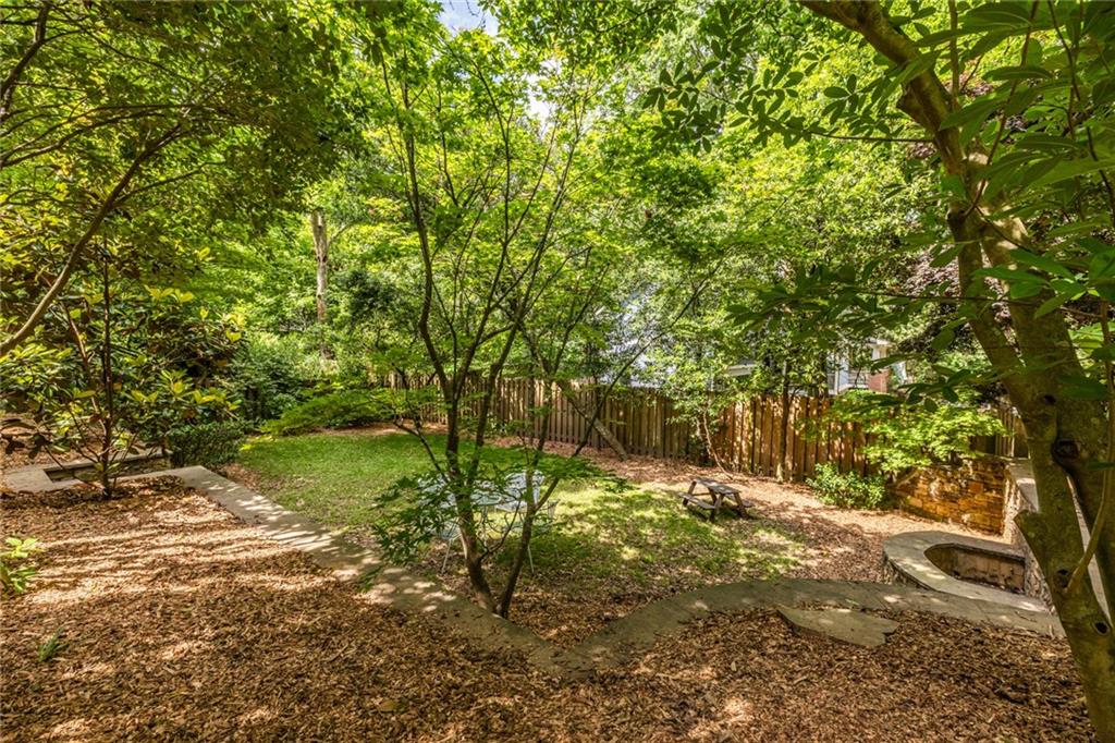 588 Oakdale Road, Atlanta, Georgia image 29