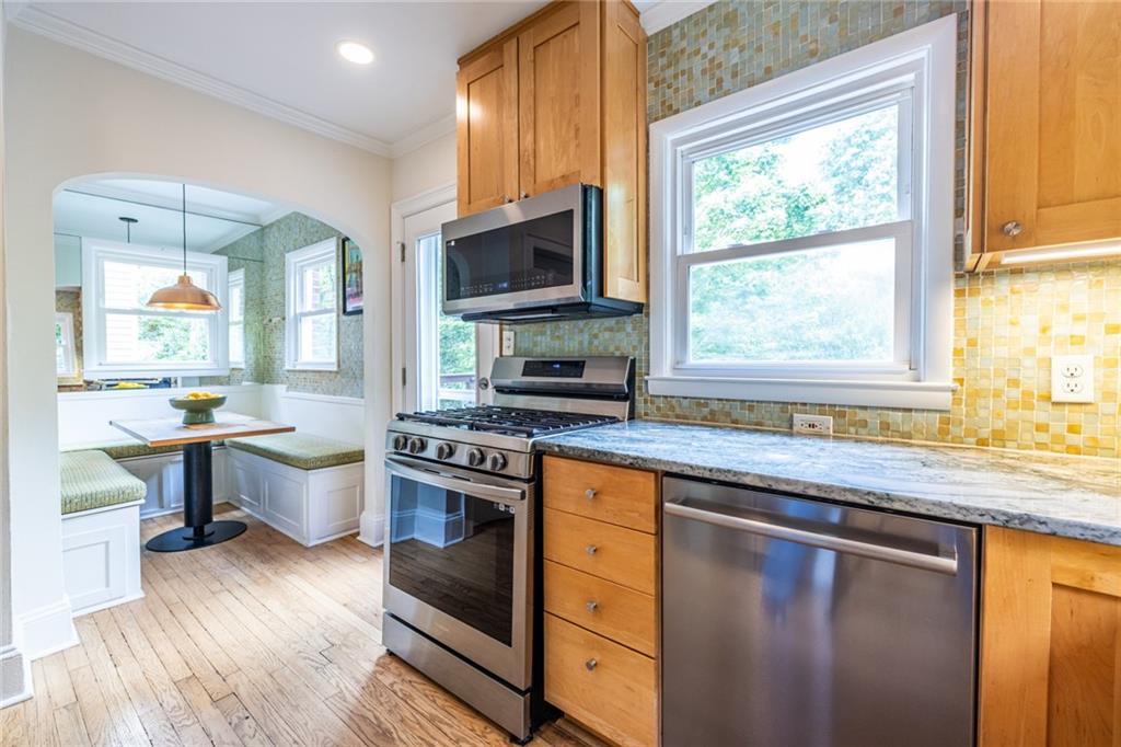 588 Oakdale Road, Atlanta, Georgia image 11