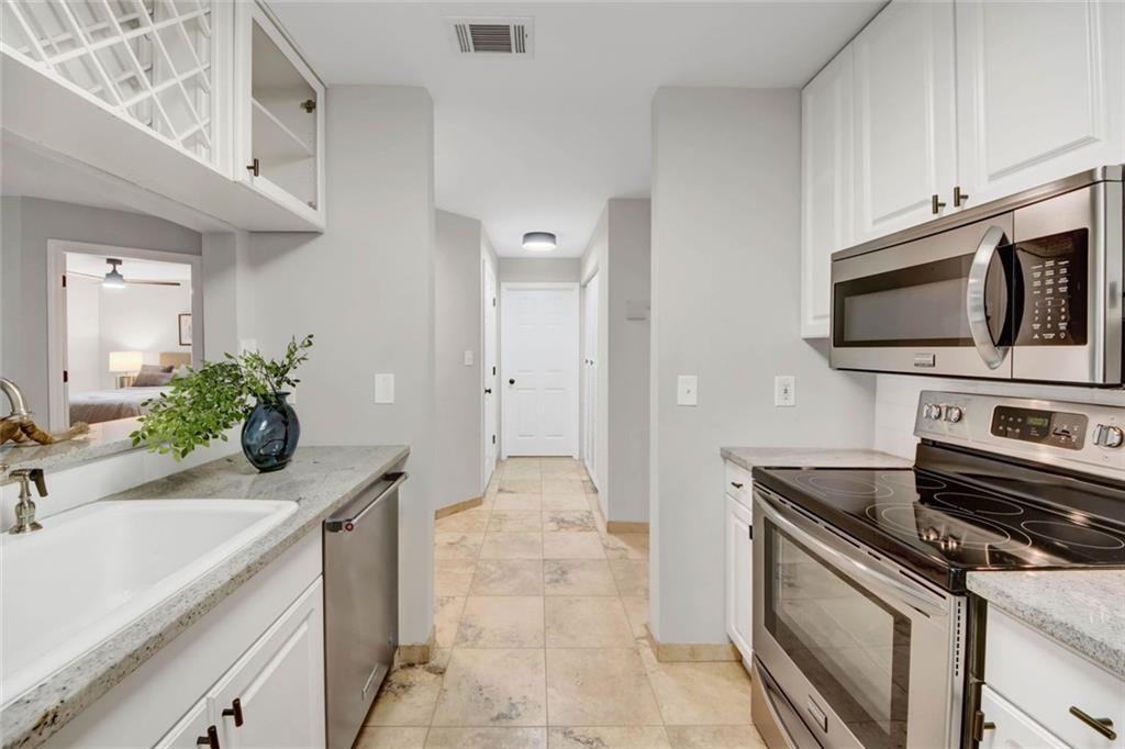 3655 Habersham Road NE B141