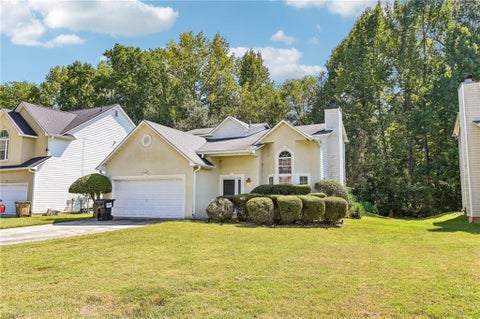 Photo of 1117 W Shore Drive, Riverdale, GA 30296 (MLS # 7839798)