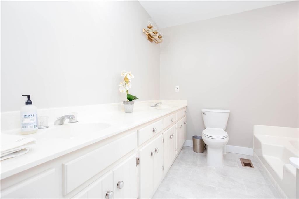 Zachary Woods - Residential