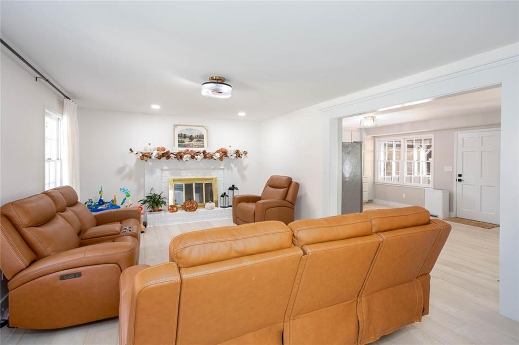 Zachary Woods - Residential