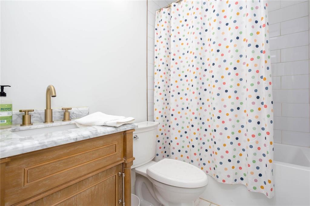 Zachary Woods - Residential