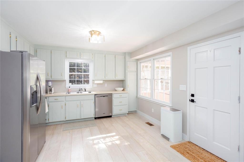 Zachary Woods - Residential