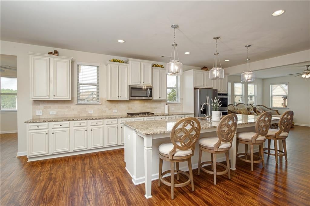 5210 Echos Cove