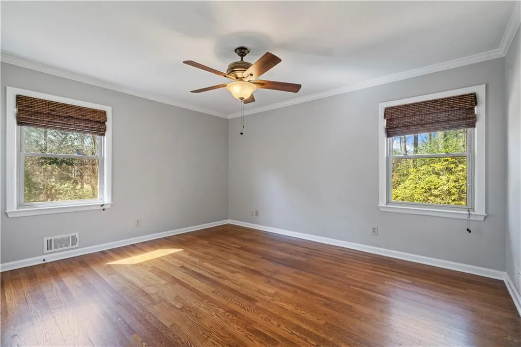 Roswell, Georgia 30075, United States, 3 Bedrooms Bedrooms, ,3 BathroomsBathrooms,Residential,Pending,1027