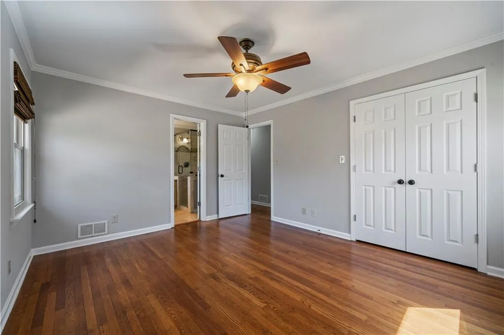 Roswell, Georgia 30075, United States, 3 Bedrooms Bedrooms, ,3 BathroomsBathrooms,Residential,Pending,1027