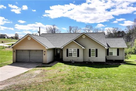 Homes For Sale - 255 Leatherford Road<br/> Cleveland, GA 30528