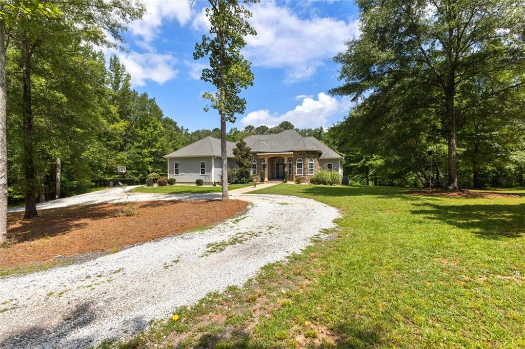 1452 Redwine Road