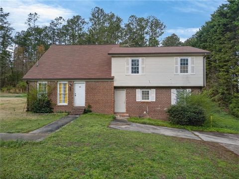 Multifamily For Sale - 217 Little River Road<br/> Carrollton, GA 30117