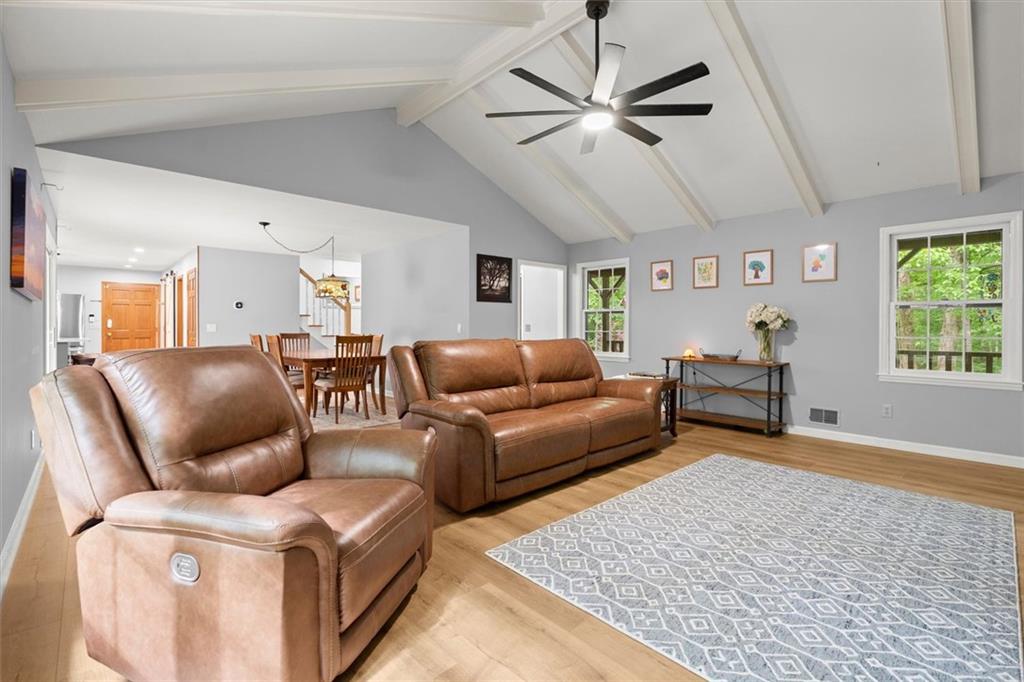 4052 Oak Harbour Circle