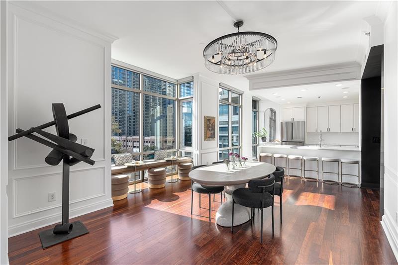 905 Juniper Street NE 705