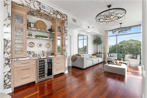 905 Juniper Street NE 705 Atlanta GA 30309