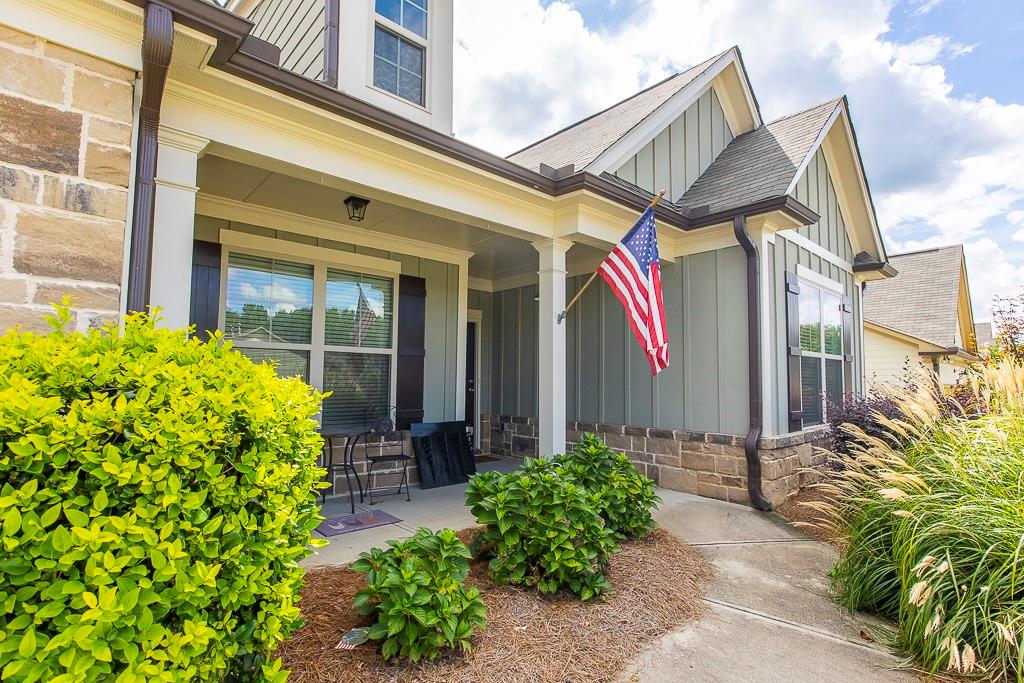 740 Lakeview Bend Circle