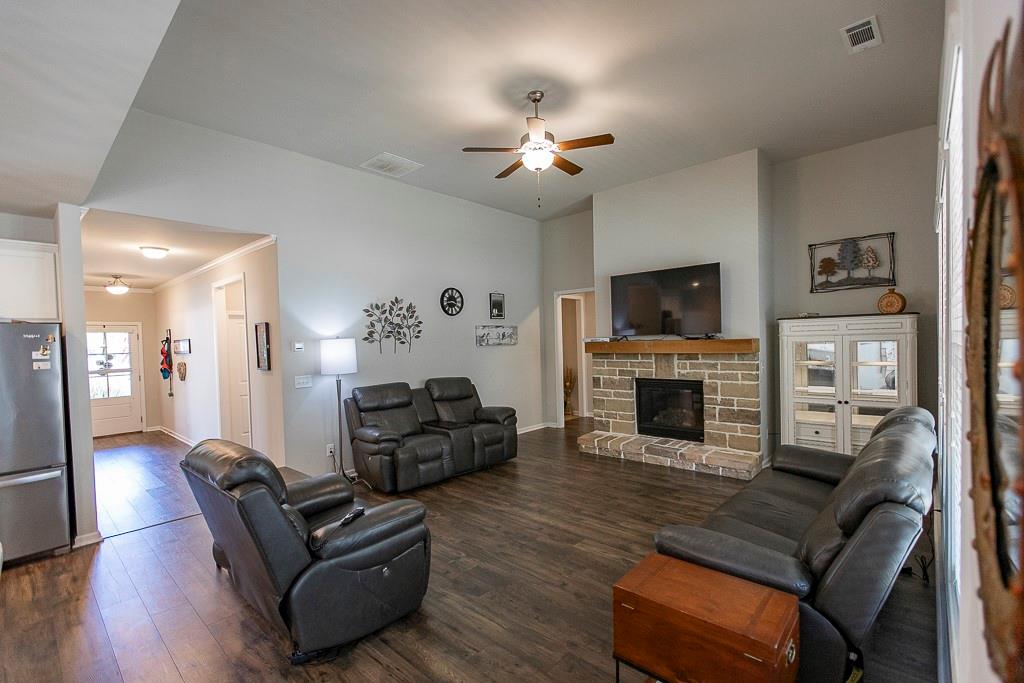 740 Lakeview Bend Circle