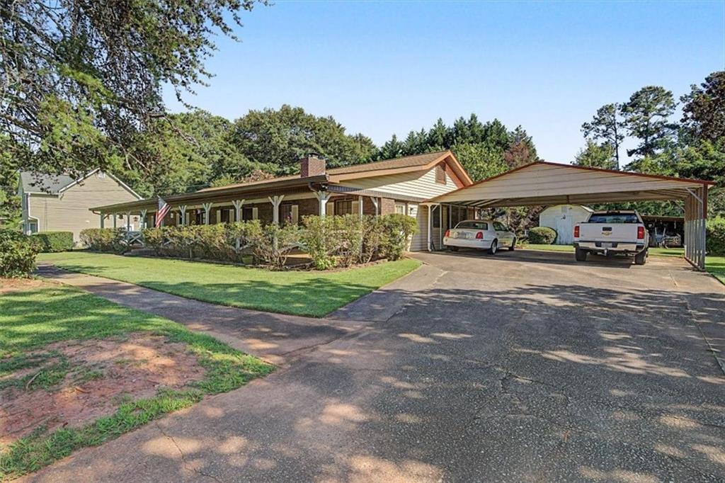 6198 N Summers