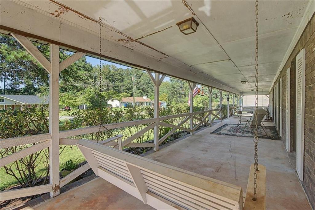 6198 N Summers