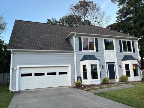 Homes For Sale - 4500 Millerbrook Court<br/> Duluth, GA 30096