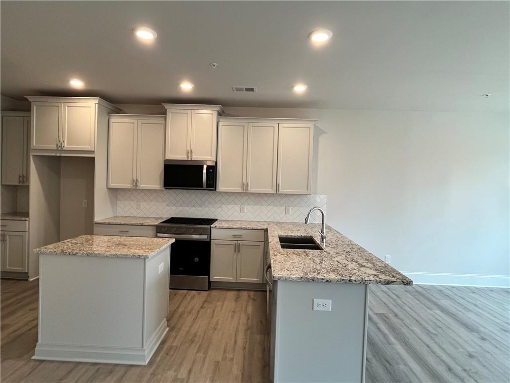 Crestwood - Residential