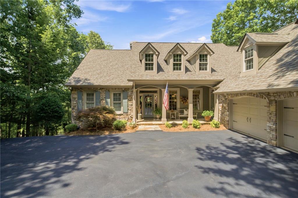 712 Wedgewood Drive