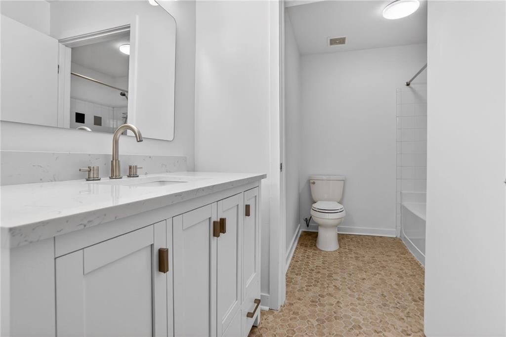 800 Peachtree Street NE 2104