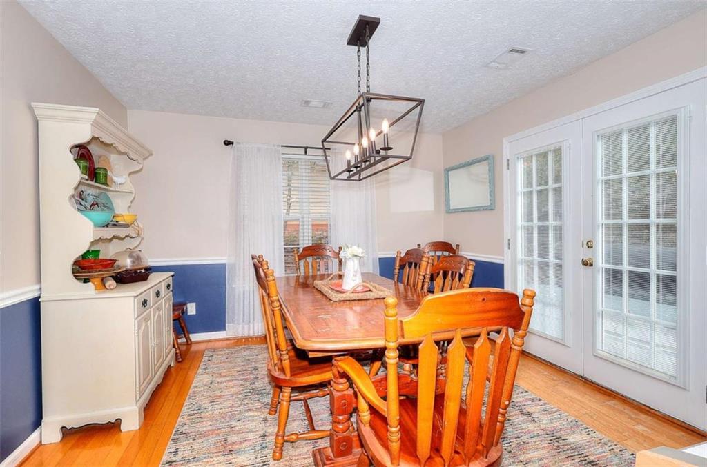 Vinnys Lake - Residential