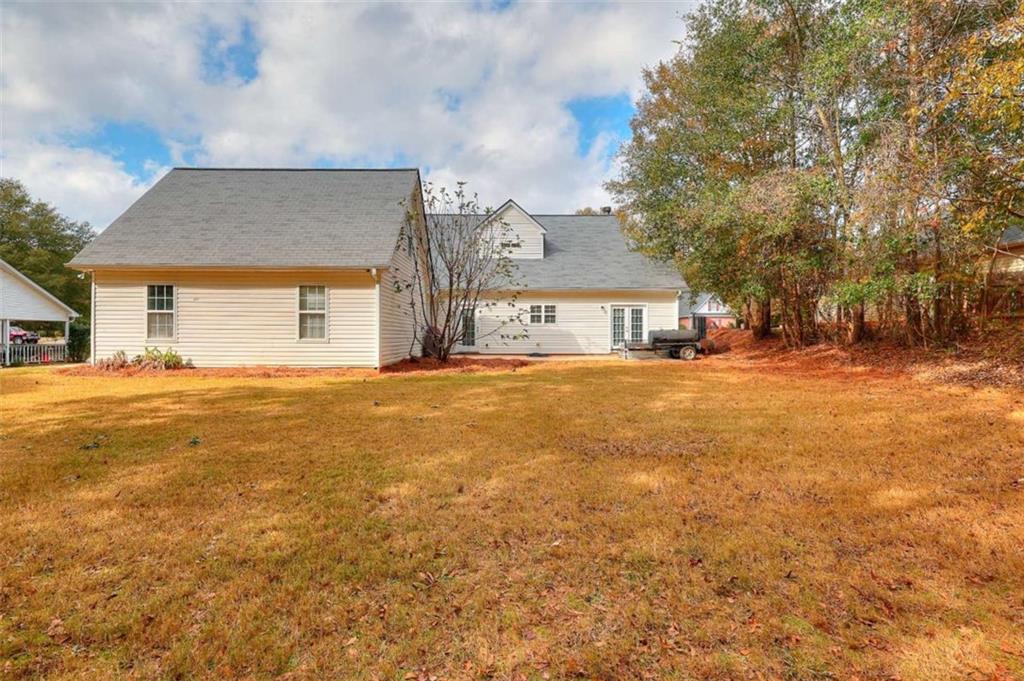 Vinnys Lake - Residential