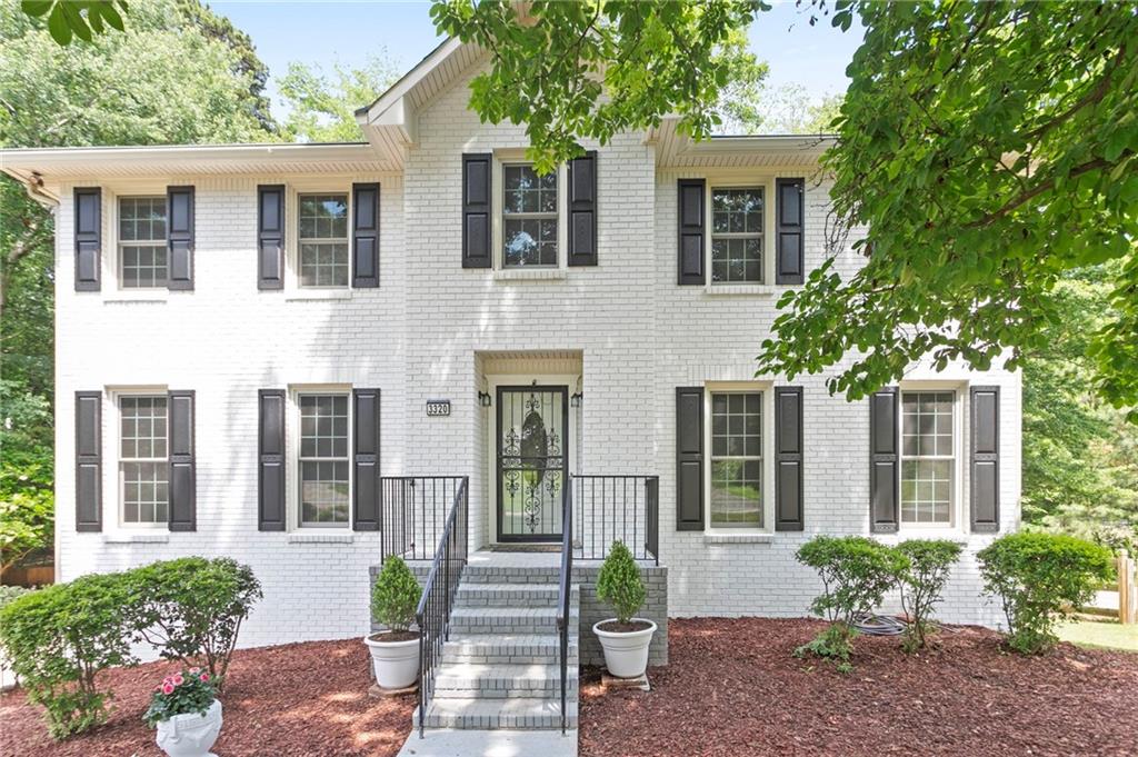 3320 Devaughn Drive NE