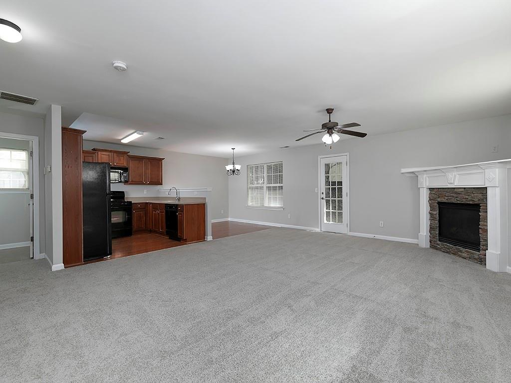 415 Village Way, Woodstock, Georgia image 5