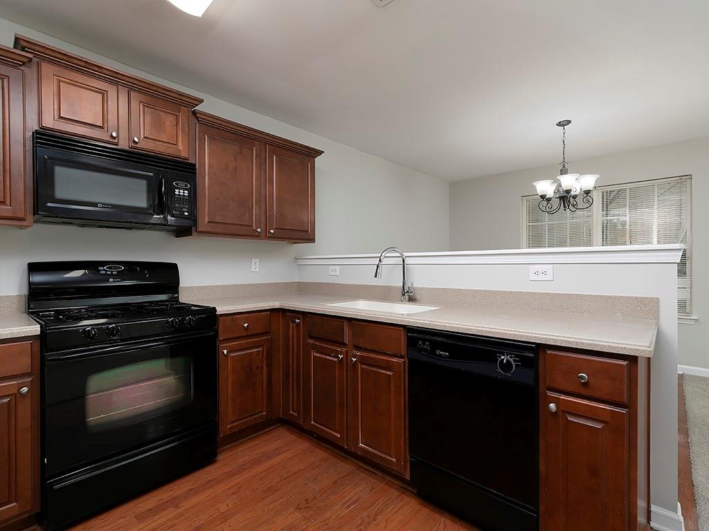 415 Village Way, Woodstock, Georgia image 15