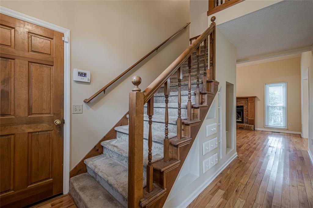 3258 WOODCLIFF Way