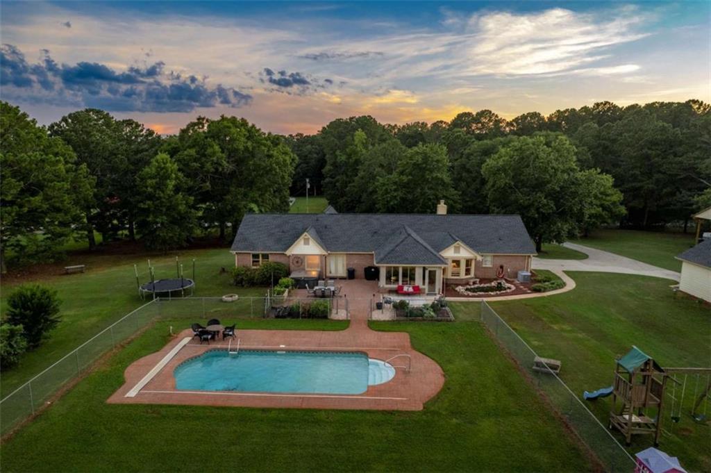 105 Breedlove Lane