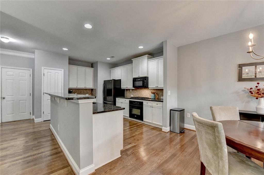 2404 Strand Avenue