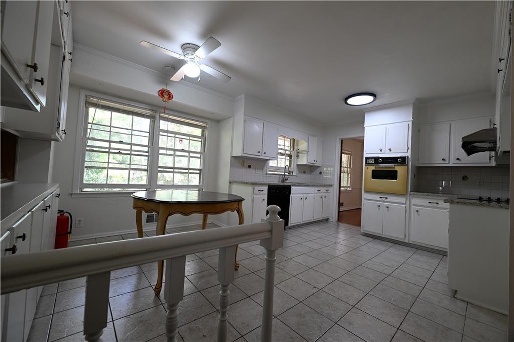 2071 Carthage Road, Tucker, Georgia image 10