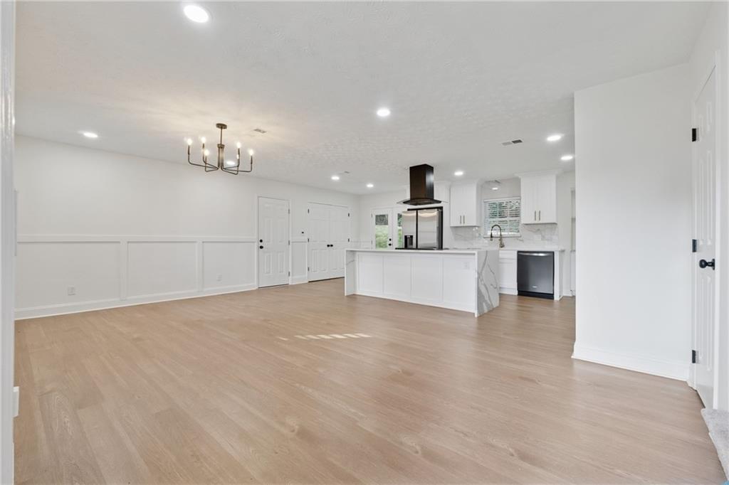 2103 Forest Court