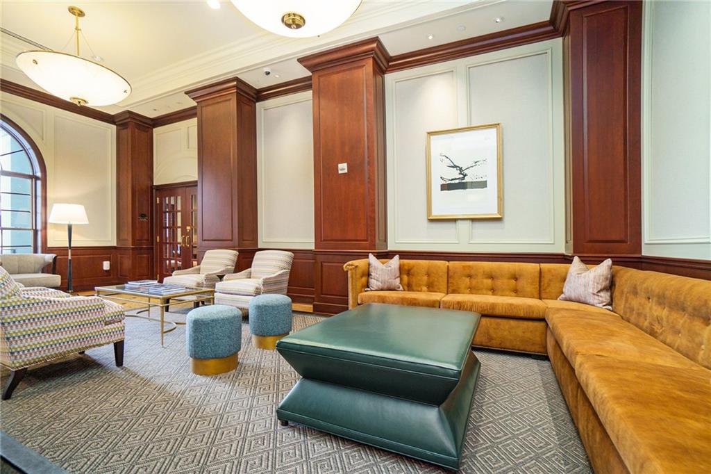 195 14th Street NE 2806