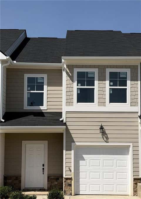 Townhouse For Sale - 323 Rolling Green Road<br/> Bartow County, Adairsville, GA 30103
