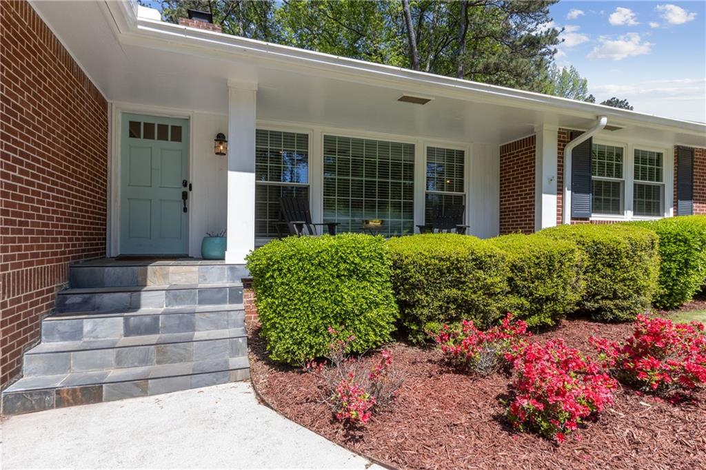 1301 Amanda Circle