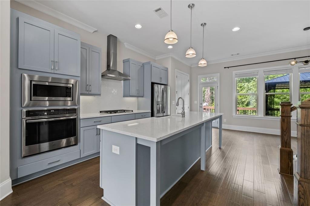 2122 Pembroke Drive, Brookhaven, Georgia image 12