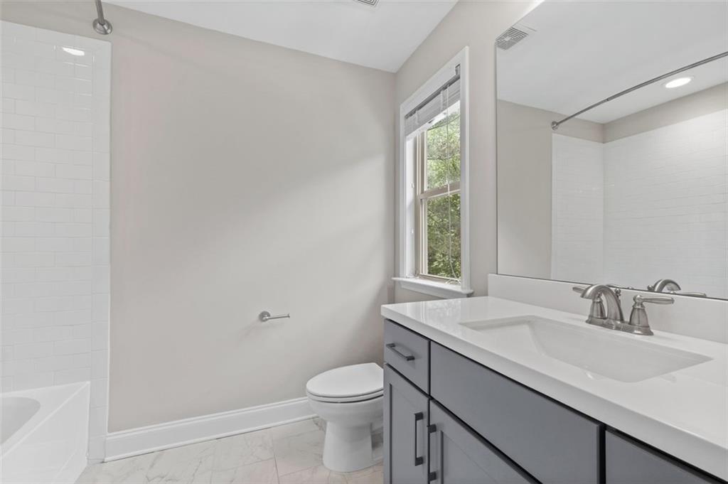 2122 Pembroke Drive, Brookhaven, Georgia image 29