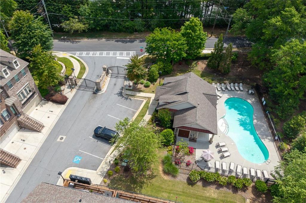 2122 Pembroke Drive, Brookhaven, Georgia image 38