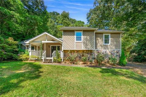 Photo of 555 Ramsdale Drive, Roswell, GA 30075 (MLS # 7672989) Photo of 555 Ramsdale Drive, Roswell, GA 30075 (MLS # 7672989)