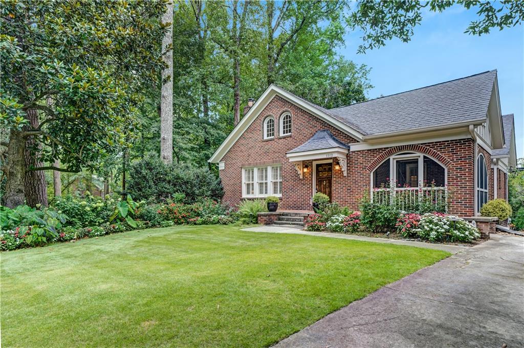 1512 Emory Road NE