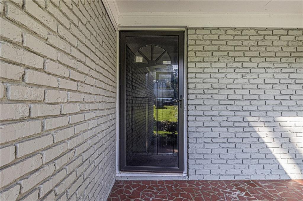 2378 Shallowford Road NE