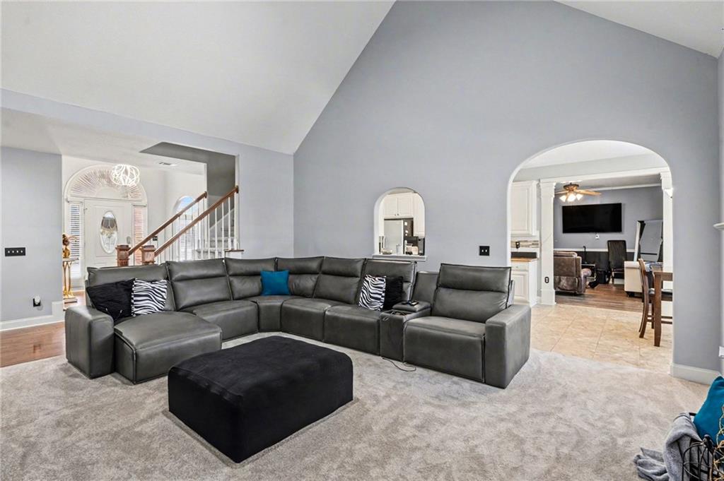 449 Glouchester Drive